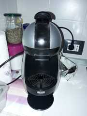 Recensione macchina del caffè Nescafè Dolce Gusto EDG100.W
